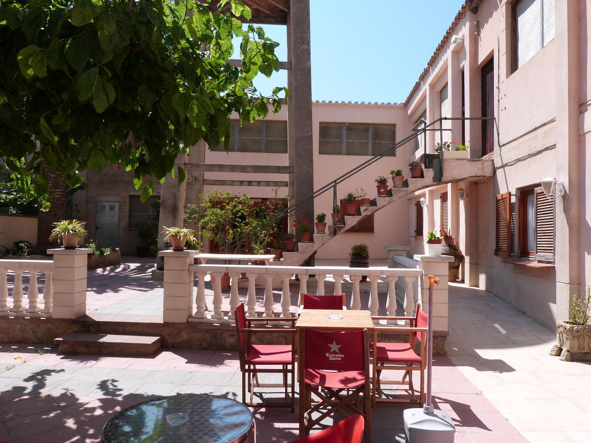 Ca L'Amadeu Hotel Vilanova de Escornalbou Kültér fotó