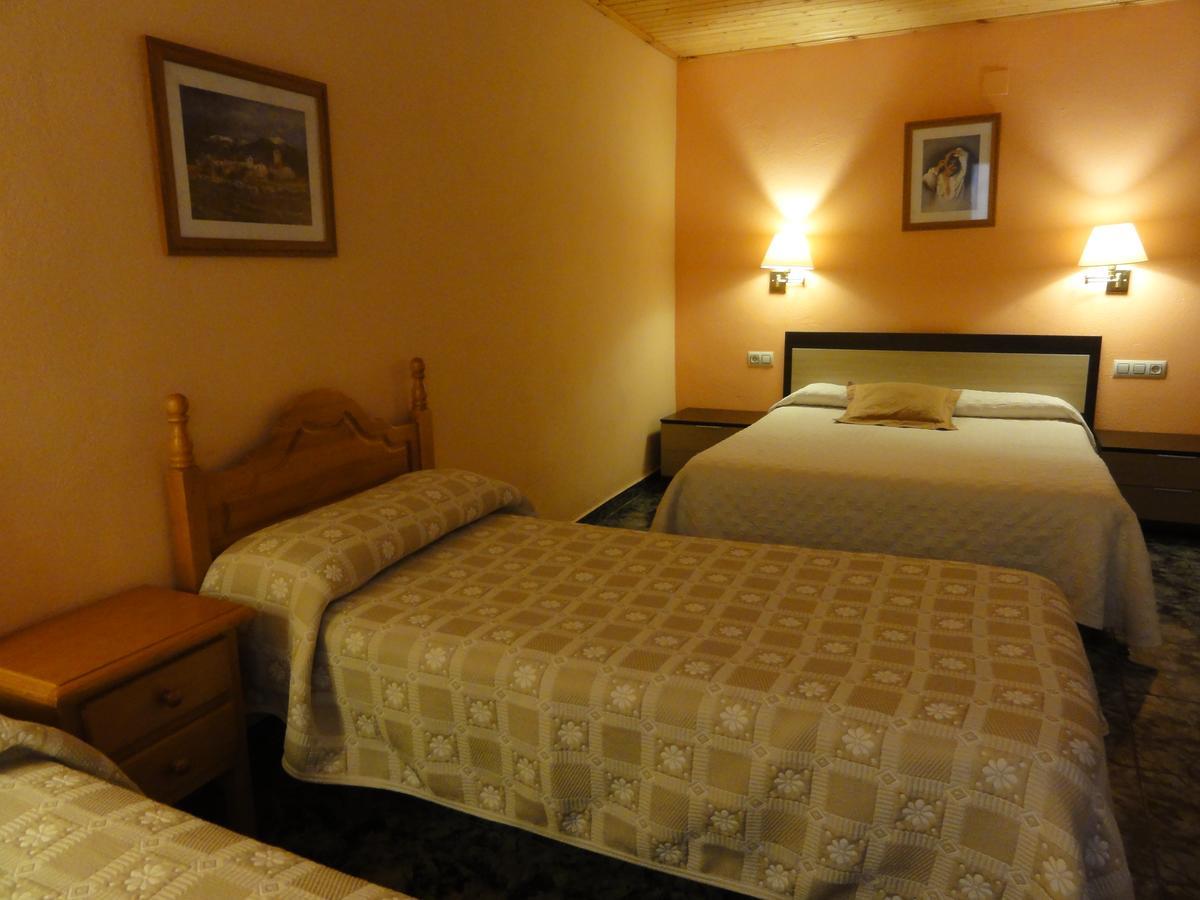 Ca L'Amadeu Hotel Vilanova de Escornalbou Kültér fotó